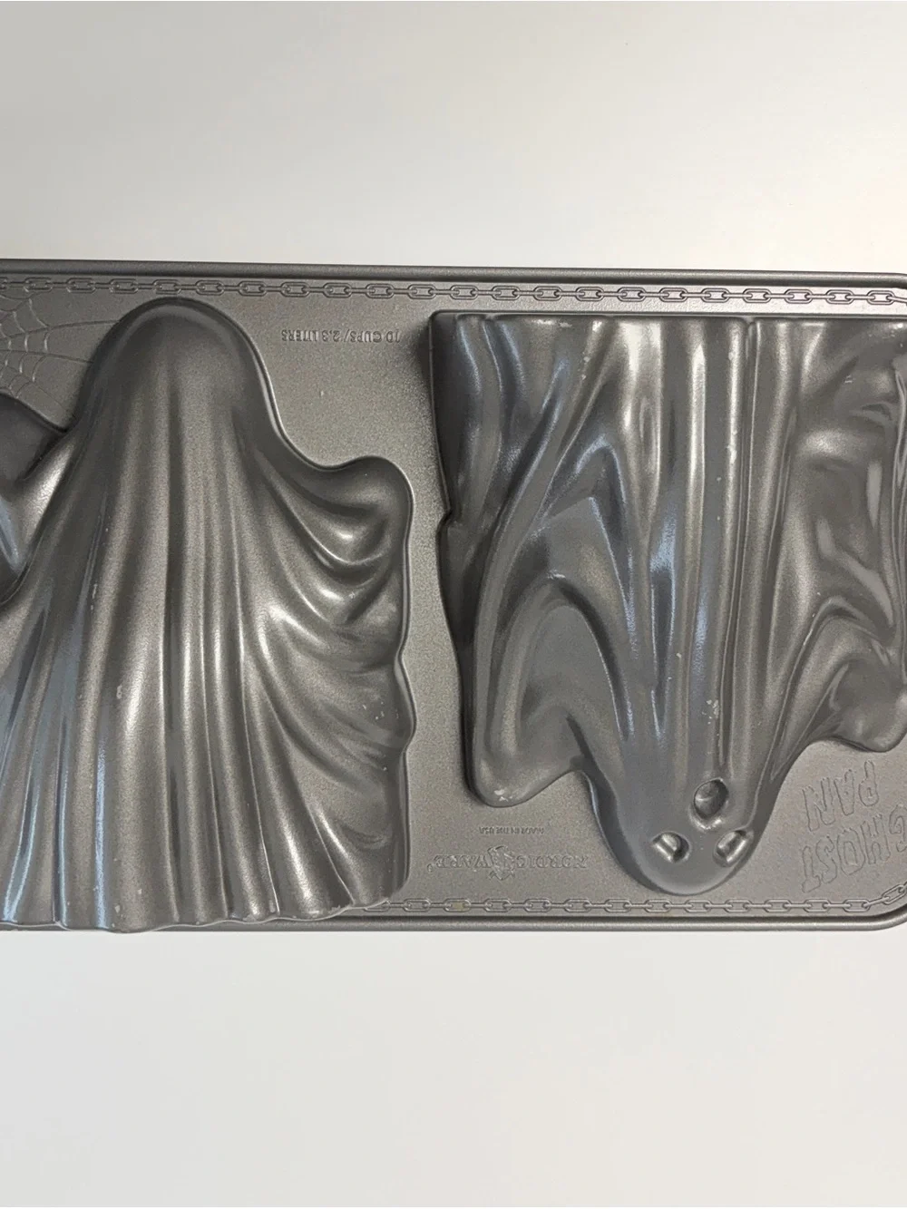 Nordic Ware Ghost Cake Pan 10 Cup Halloween 3D Mold Made in USA